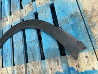 bontott SUZUKI SX4 S-Cross Jobb hátsó Sárvédő Díszléc