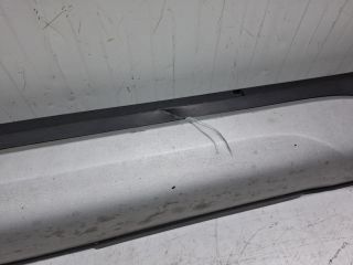 bontott SUZUKI SX4 S-Cross Jobb Küszöb Légterelő