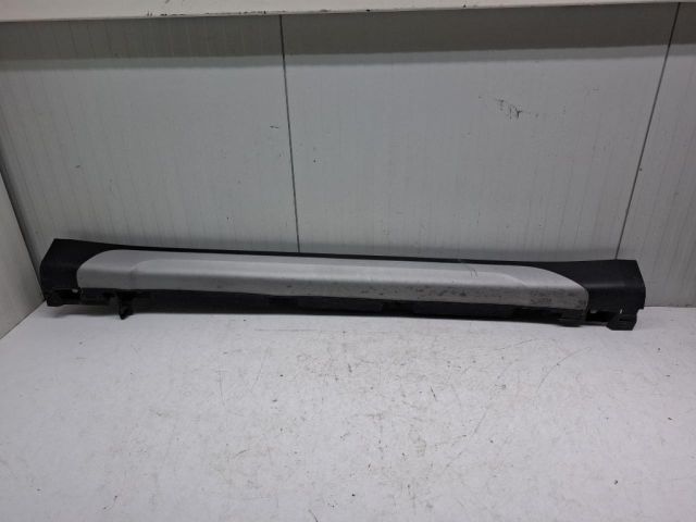 bontott SUZUKI SX4 S-Cross Jobb Küszöb Légterelő