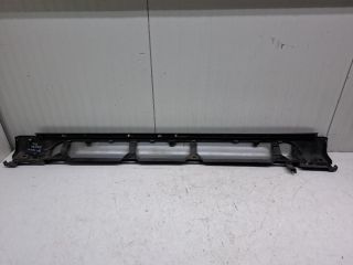 bontott SUZUKI SX4 S-Cross Jobb Küszöb Légterelő