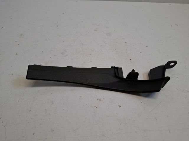 bontott SUZUKI SX4 S-Cross Jobb Levélrács Záróvég