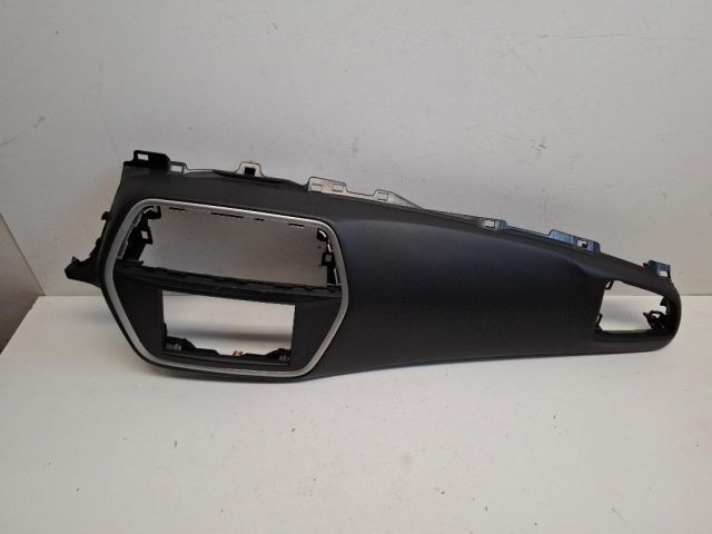 bontott SUZUKI SX4 S-Cross Középső Műszerfal Díszléc