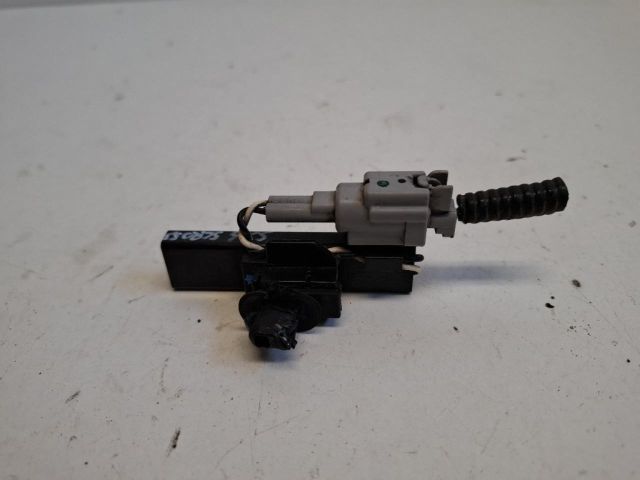 bontott SUZUKI SX4 S-Cross Kulcs Nélküli Nyitás Jeladó