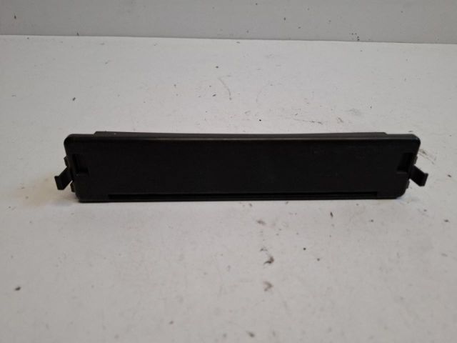 bontott SUZUKI SX4 S-Cross Pollenszűrő Fedél