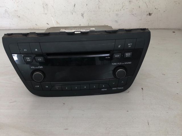 bontott SUZUKI SX4 S-Cross Rádió / CD