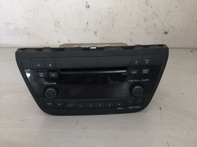 bontott SUZUKI SX4 S-Cross Rádió / CD