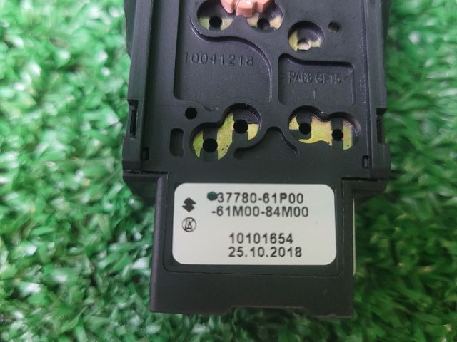 bontott SUZUKI SX4 S-Cross Start / Stop Indító Gomb