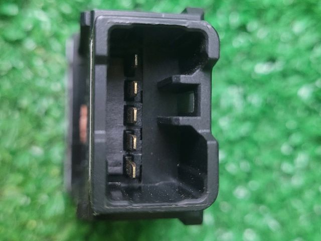 bontott SUZUKI SX4 S-Cross Start / Stop Indító Gomb