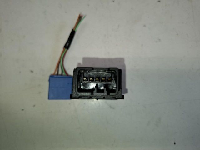 bontott SUZUKI SX4 S-Cross Tolatóradar Kapcsoló