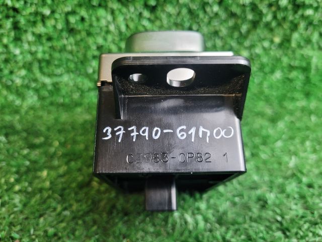 bontott SUZUKI SX4 S-Cross Üzemmód Választó Kapcsoló