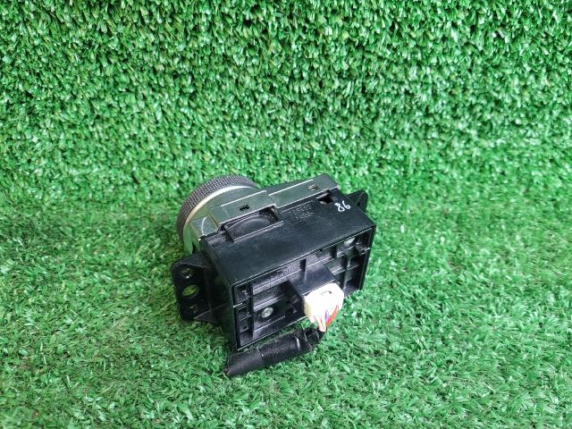 bontott SUZUKI SX4 S-Cross Üzemmód Választó Kapcsoló