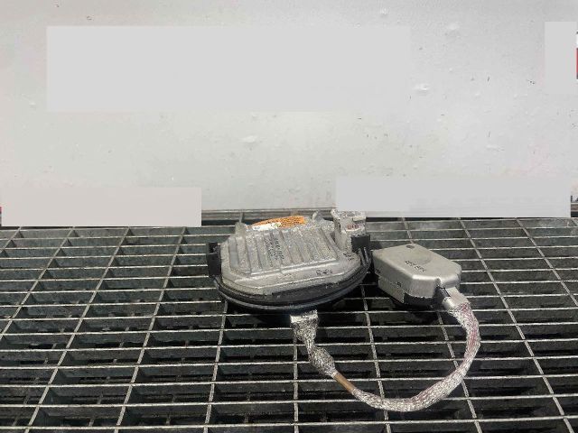 bontott SUZUKI SX4 S-Cross Xenon Trafó