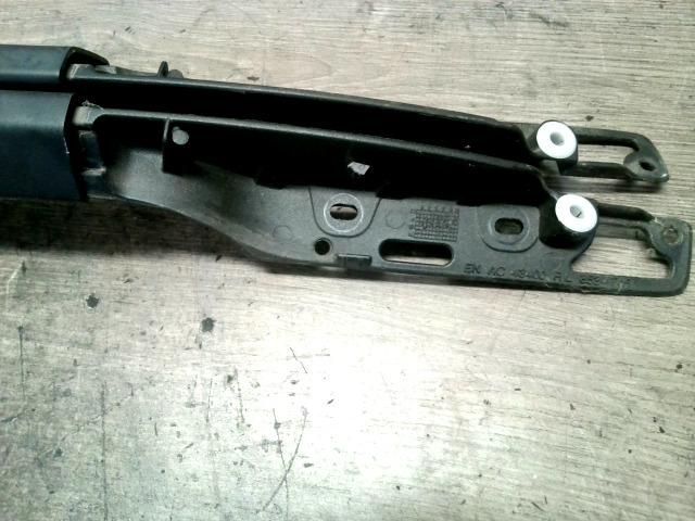 bontott SUZUKI SX4 Tetősín Pár