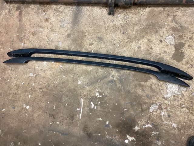 bontott SUZUKI SX4 Tetősín Pár