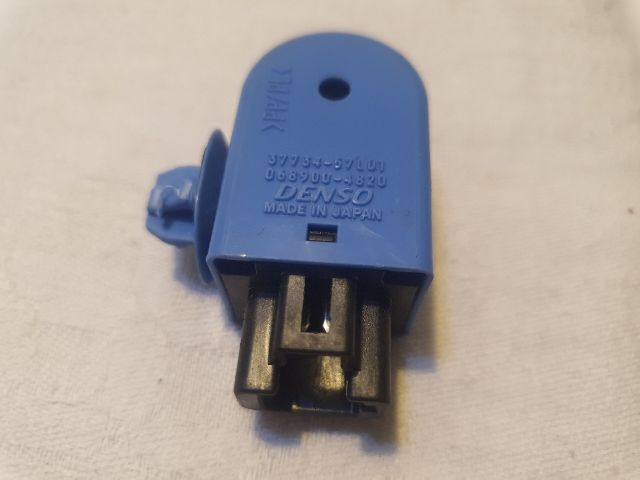 bontott SUZUKI SX4 Tolatóradar Hangszóró