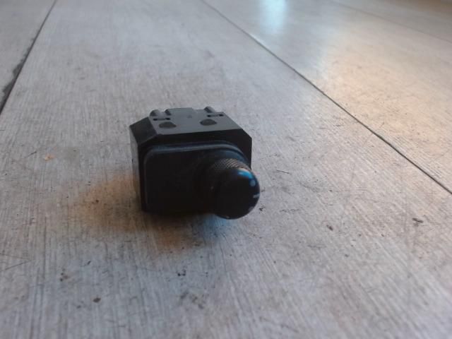 bontott SUZUKI SX4 Tükör Kapcsoló