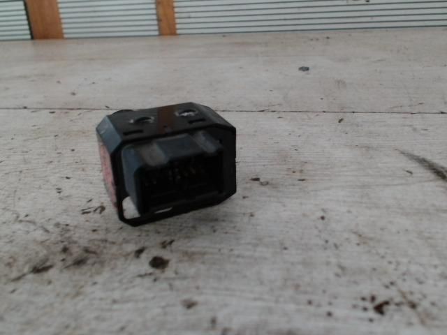 bontott SUZUKI SX4 Tükör Kapcsoló