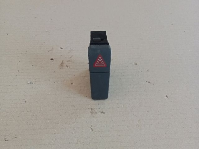 bontott SUZUKI SX4 Vészvillogó Kapcsoló