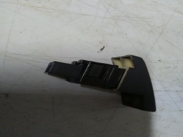 bontott SUZUKI SX4 Vészvillogó Kapcsoló