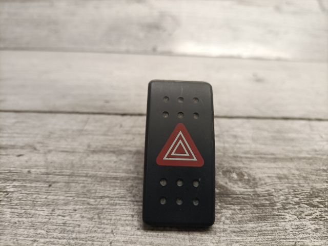 bontott SUZUKI SX4 Vészvillogó Kapcsoló