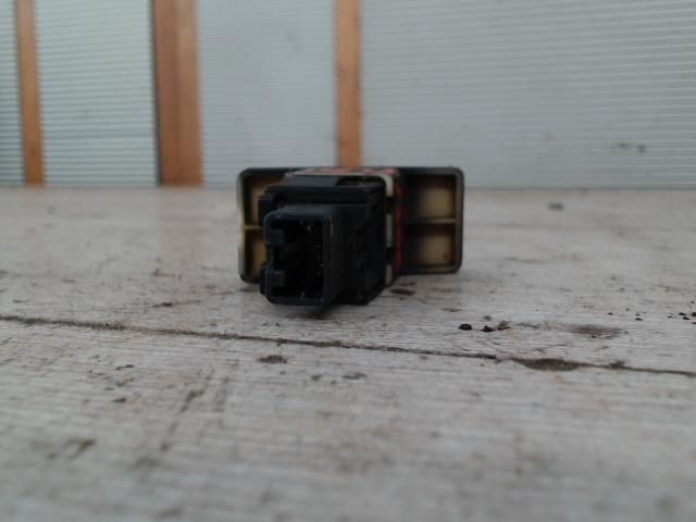 bontott SUZUKI SX4 Vészvillogó Kapcsoló