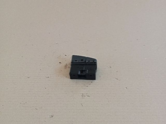 bontott SUZUKI SX4 Vészvillogó Kapcsoló