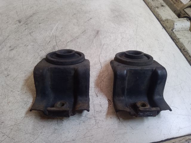 bontott SUZUKI SX4 Vízhűtő Radiátor Tartó