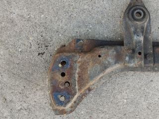 bontott SUZUKI SX4 Vízhűtő Radiátor Tartó