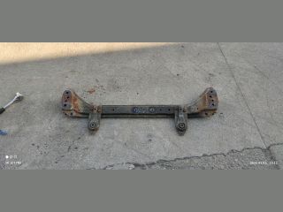 bontott SUZUKI SX4 Vízhűtő Radiátor Tartó