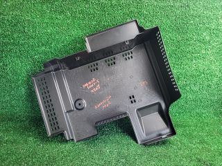 bontott SUZUKI VITARA Akkumulátor Fedél