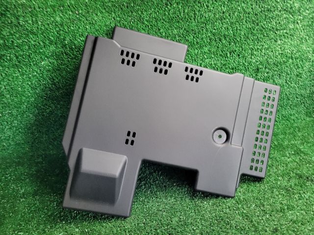 bontott SUZUKI VITARA Akkumulátor Fedél