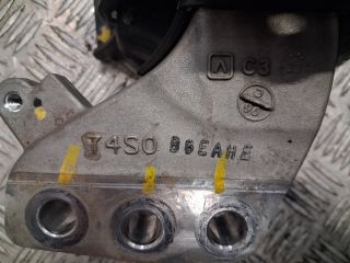 bontott SUZUKI VITARA Motor Tartó Bak Jobb