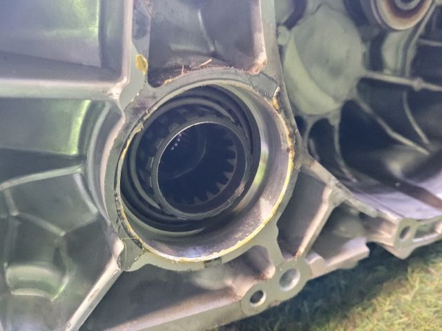 bontott SUZUKI VITARA Váltó (Mechanikus)