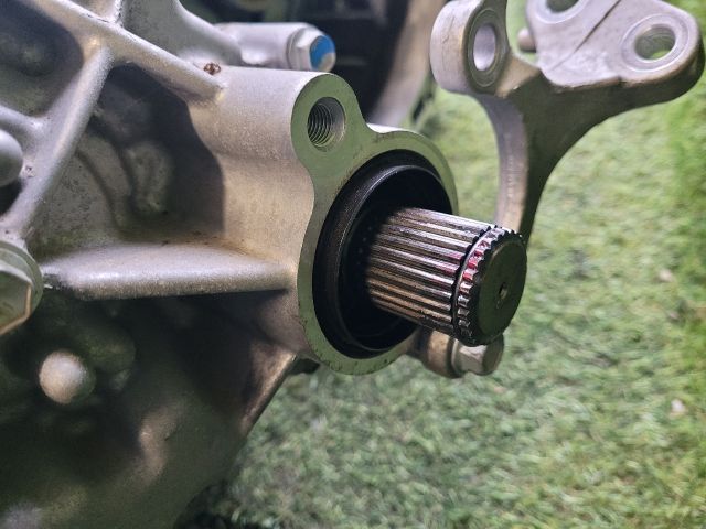 bontott SUZUKI VITARA Váltó (Mechanikus)