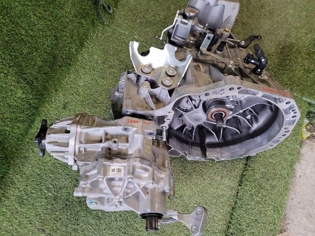 bontott SUZUKI VITARA Váltó (Mechanikus)