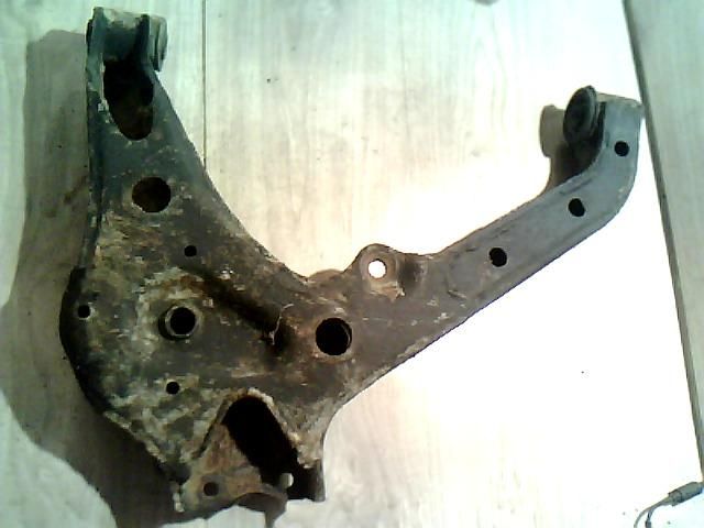 bontott SUZUKI VITARA Bal első Lengőkar