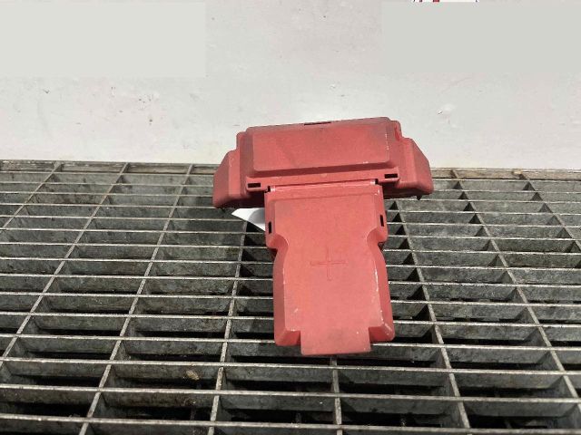 bontott SUZUKI VITARA Biztosítéktábla Motortér