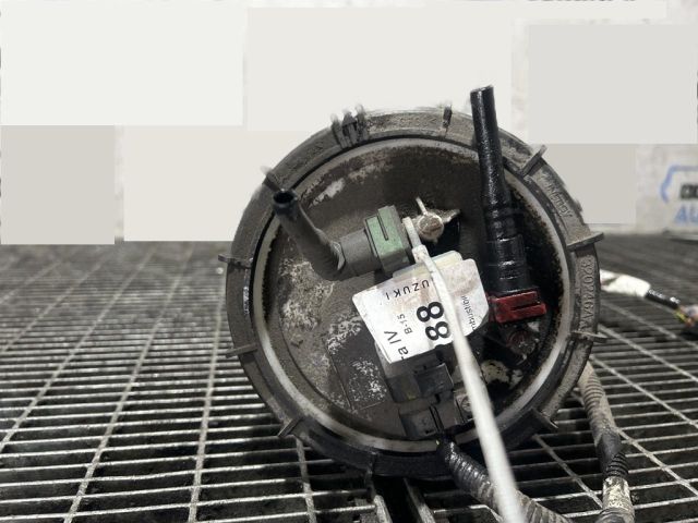 bontott SUZUKI VITARA Üzemanyag Szivattyú