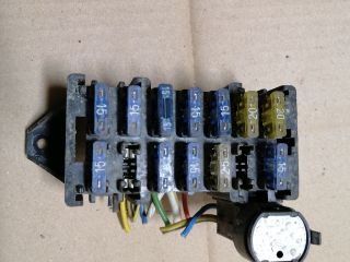 bontott SUZUKI VITARA Biztosítéktábla Motortér