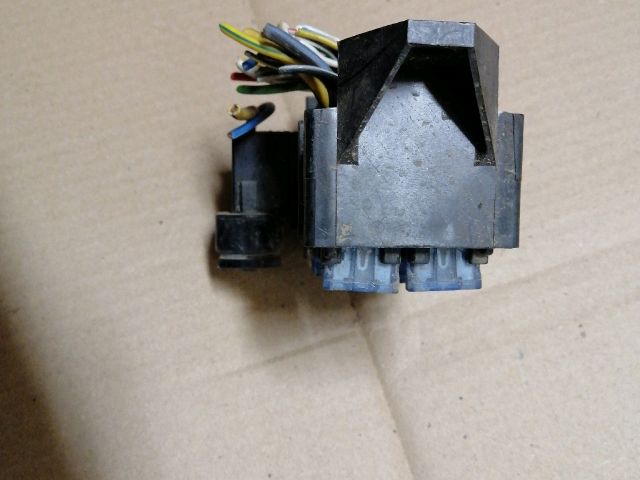 bontott SUZUKI VITARA Biztosítéktábla Motortér