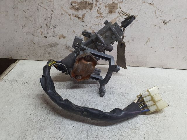 bontott SUZUKI VITARA Gyújtáskapcsoló Házzal