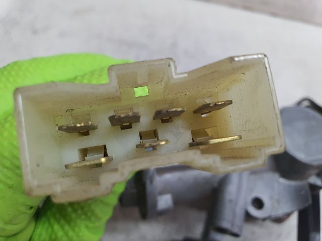 bontott SUZUKI VITARA Gyújtáskapcsoló Házzal