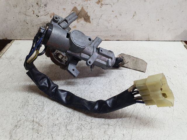 bontott SUZUKI VITARA Gyújtáskapcsoló Házzal