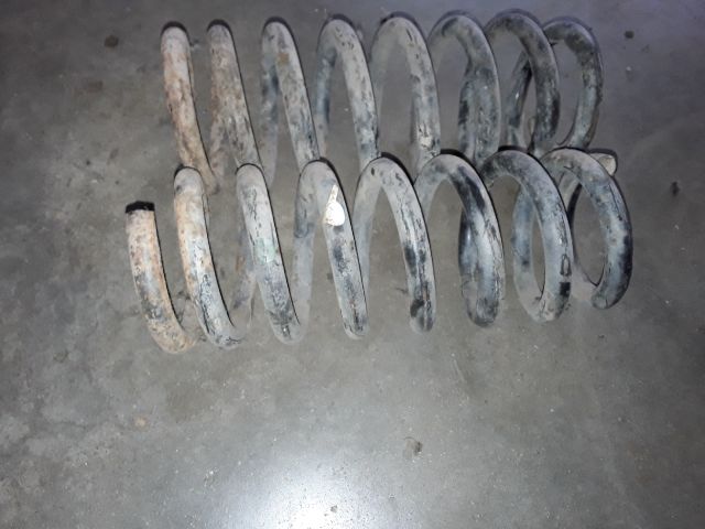 bontott SUZUKI VITARA Első Rugó Pár