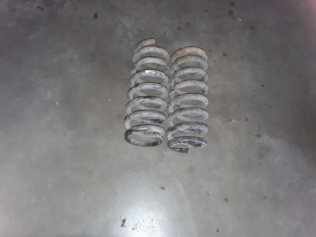 bontott SUZUKI VITARA Első Rugó Pár