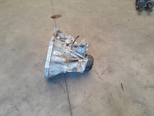 bontott SUZUKI VITARA Váltó (Mechanikus)