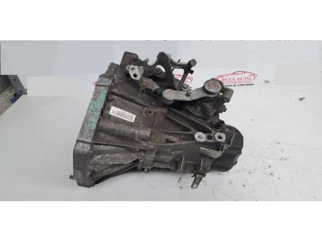 bontott SUZUKI VITARA Váltó (Mechanikus)