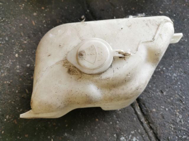 bontott SUZUKI VITARA Ablakmosó Tartály