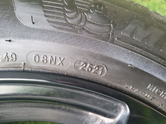 bontott SUZUKI VITARA Alufelni Gumival (1 db)