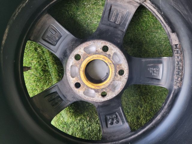 bontott SUZUKI VITARA Alufelni Gumival (1 db)